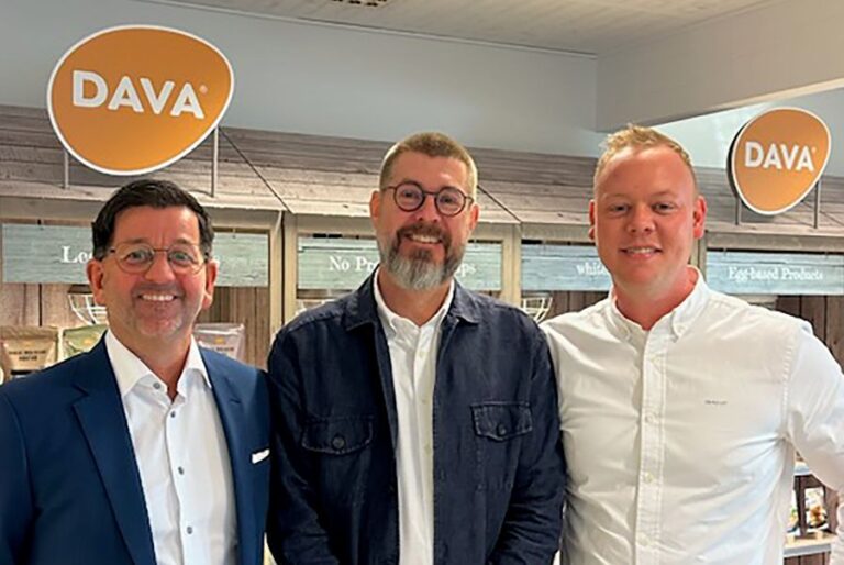 Bild_av_Business_Unit_Manager_Ante_Brixstedt_och_Commercial_Director_Ola_Lundkvist_och_VD_Kristian_Ramstad